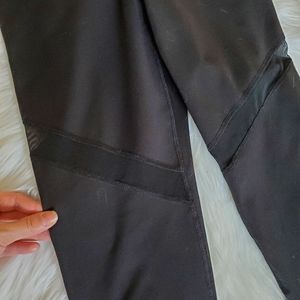 Old Navy Brand Active Wear Leggings Mesh